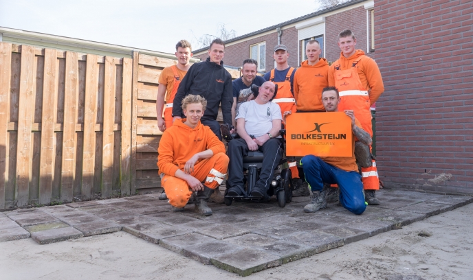 “Bolkesteijn Infrastructuur verrast Henk met tegelwerk”