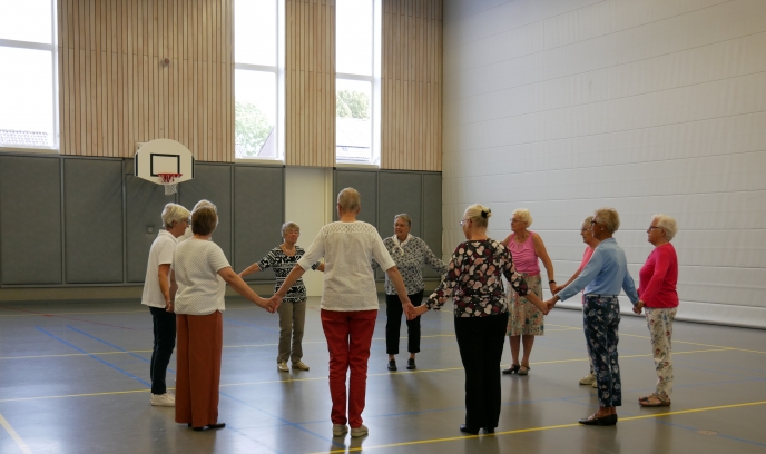 Volksdansen in De Magneet